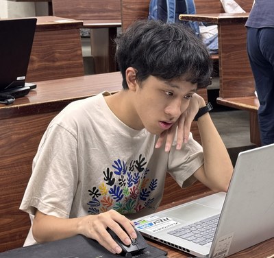 李昕叡